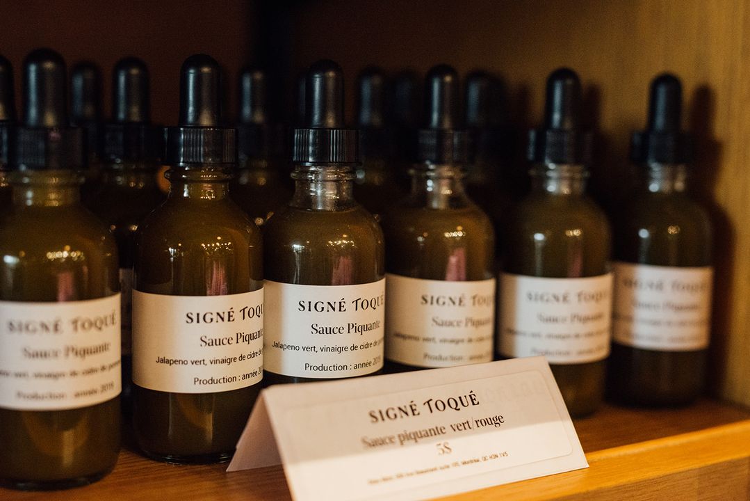 épicerie toqué comptoir ssauce piquante