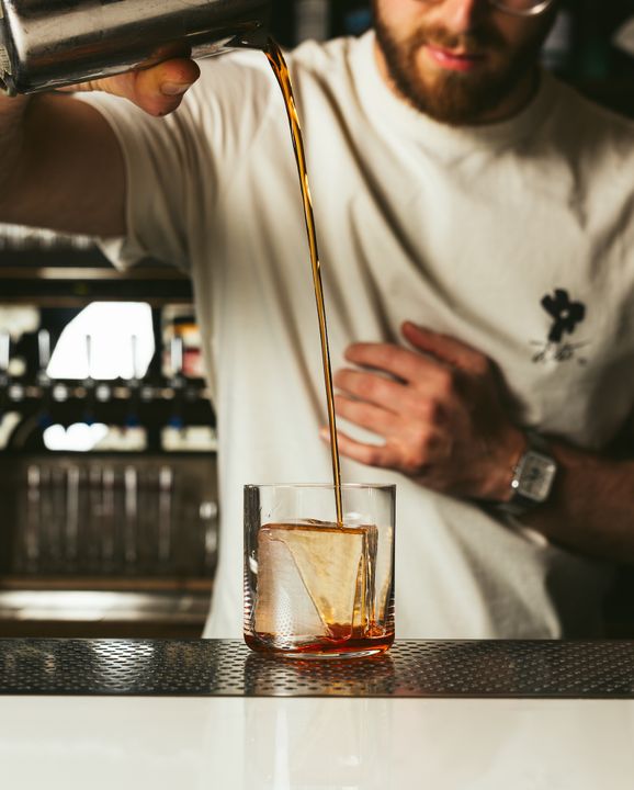 Bar Allegro 6