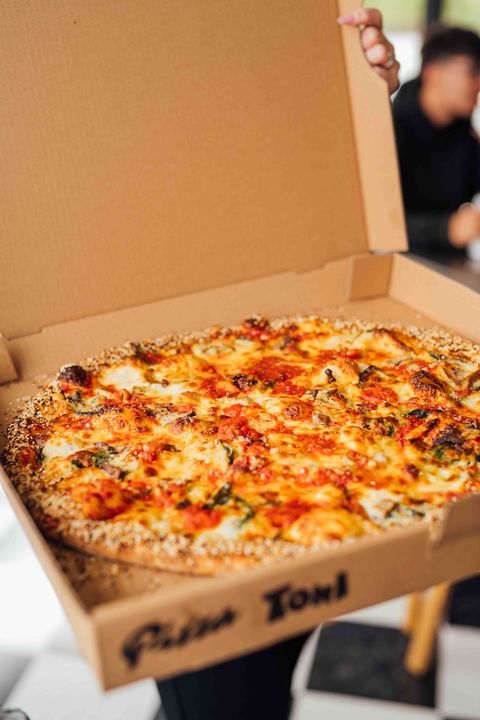 Pizza Toni 6