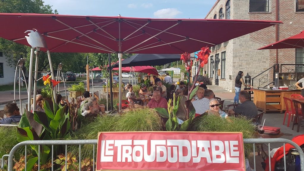 trou du diable broue pub restaurant shawinigan