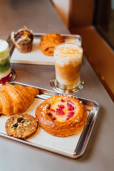 Cafe Brut 11