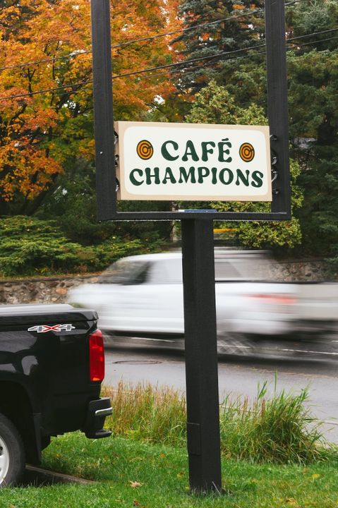 Café Champions10