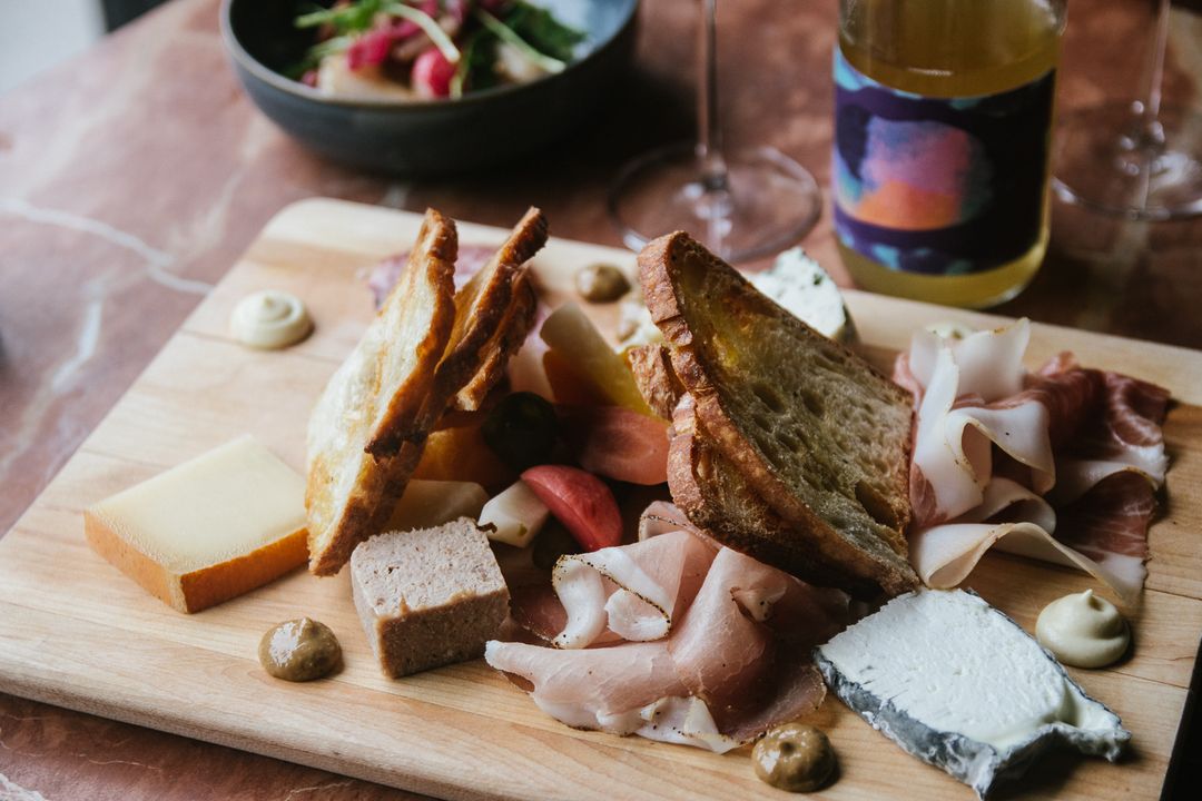 L'idéal bar & contenu - Planche de charcuterie et fromages