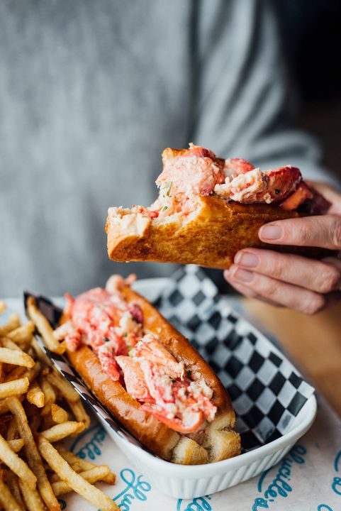 lucilles laval lobster roll