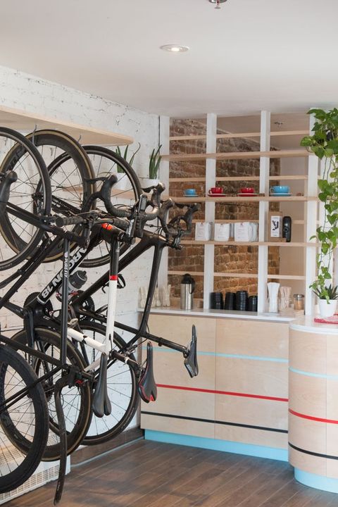 Le Club Espresso bar et Atelier Vélo : délicieux café pour les amateurs de vélo