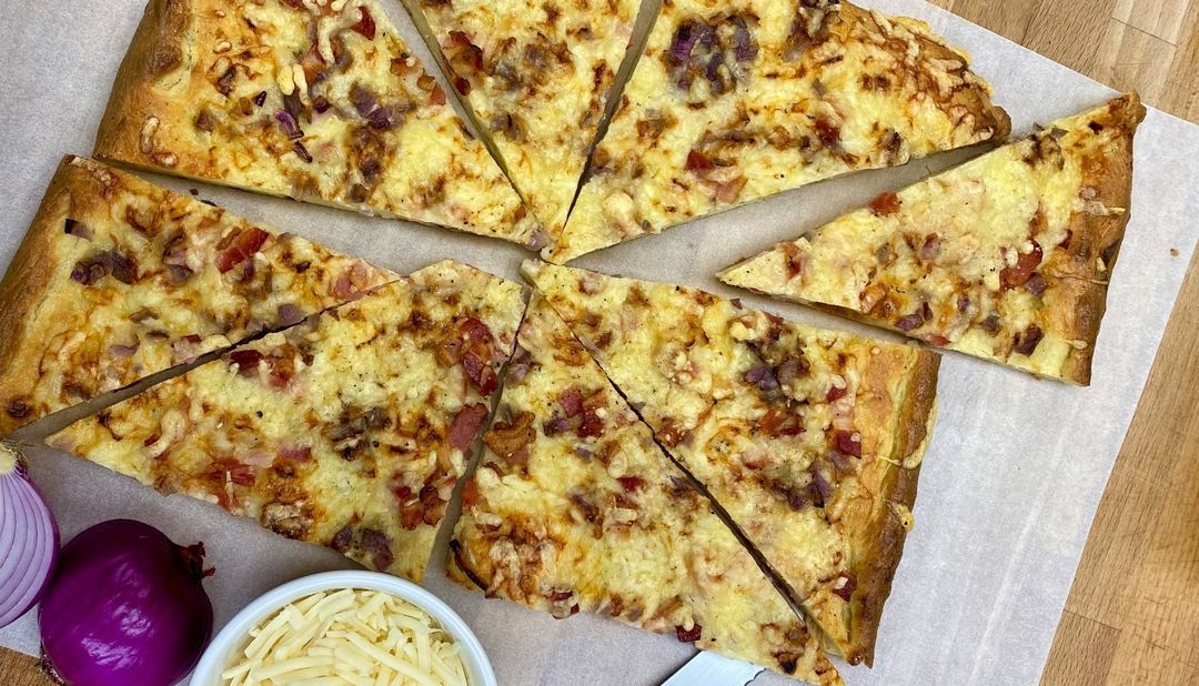Pizza Super Bowl de Pain dans les voiles