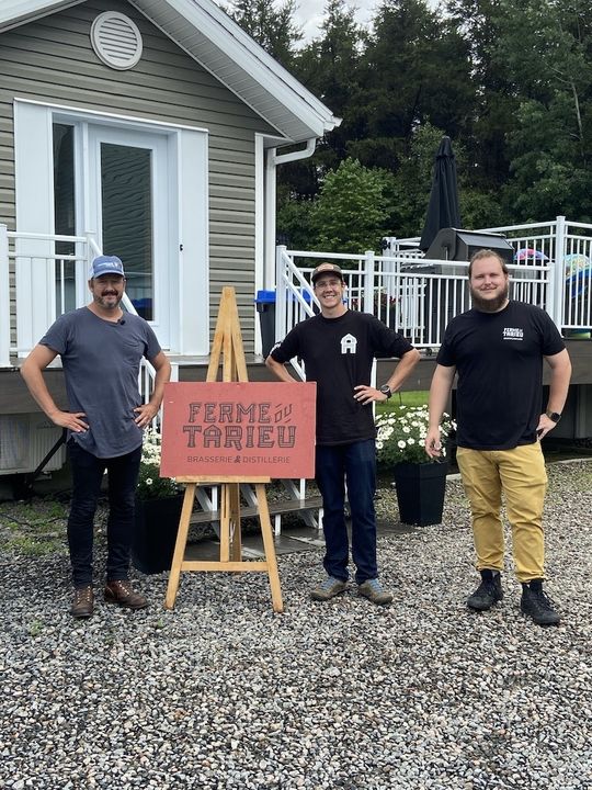 Rémi-Pierre Paquin visite Lapin de Saint-Tite en Mauricie