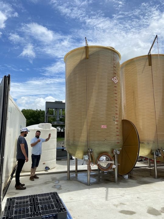 Rémi-Pierre Paquin visite Vins Gélinas en Mauricie