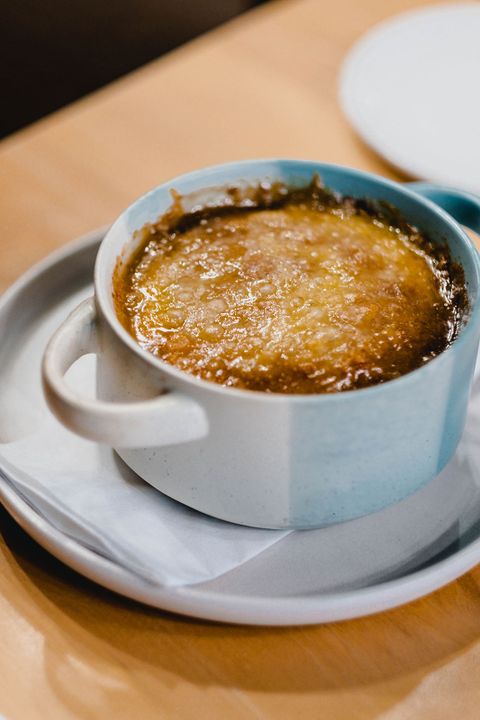 Recette de pouding chômeur à l’érable gratiné de David Janelle chef de La Cuisine