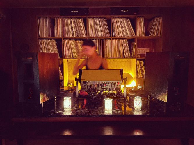 Sans Soleil @ferias.mtl @instagram