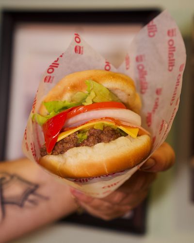 Dilalloburger@instagram