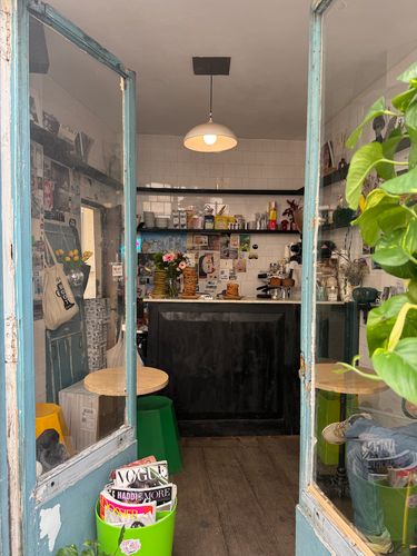 Boot Cafe 12