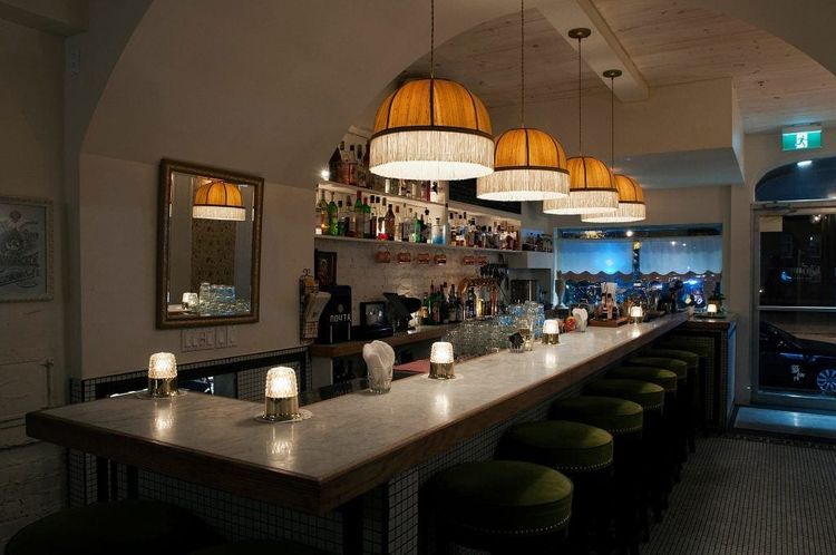 Bar Kabinet Montréal Laurier russe Datcha