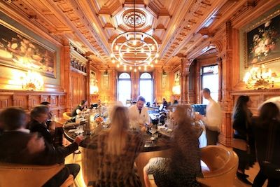 bar george montreal touriste
