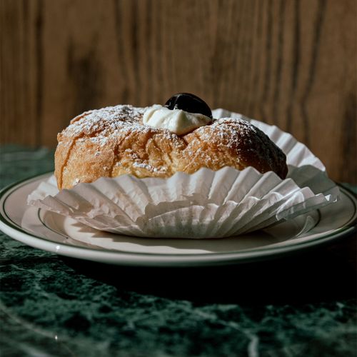 Zeppole Clarke