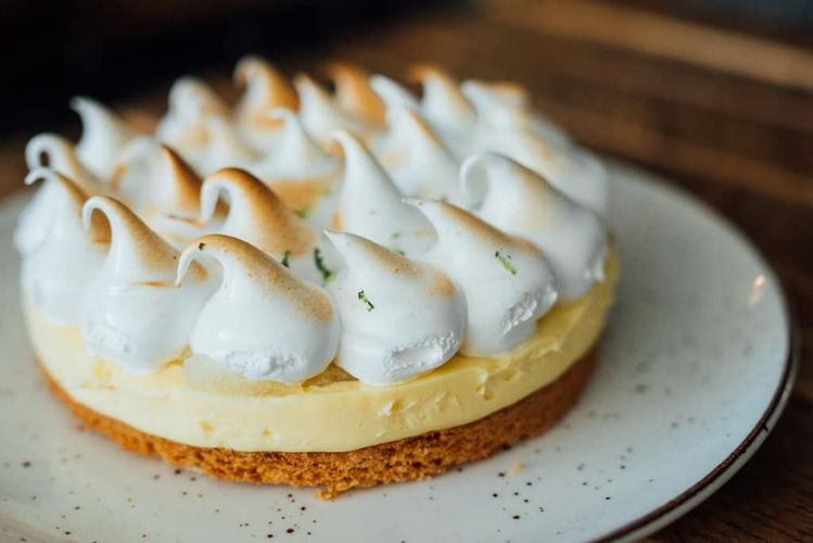 Lemon pie