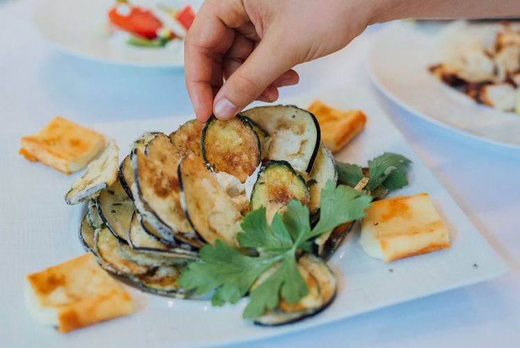 Menus du midi: profitez des grandes tables à prix abordables!