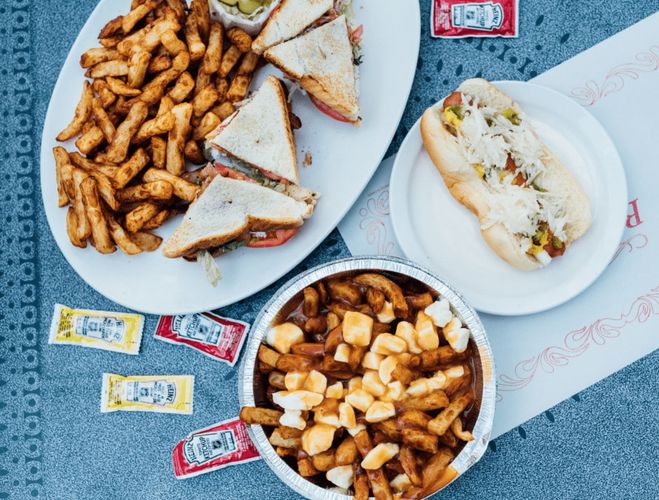 The Best Poutines in Montreal: Where to go? - Tastet