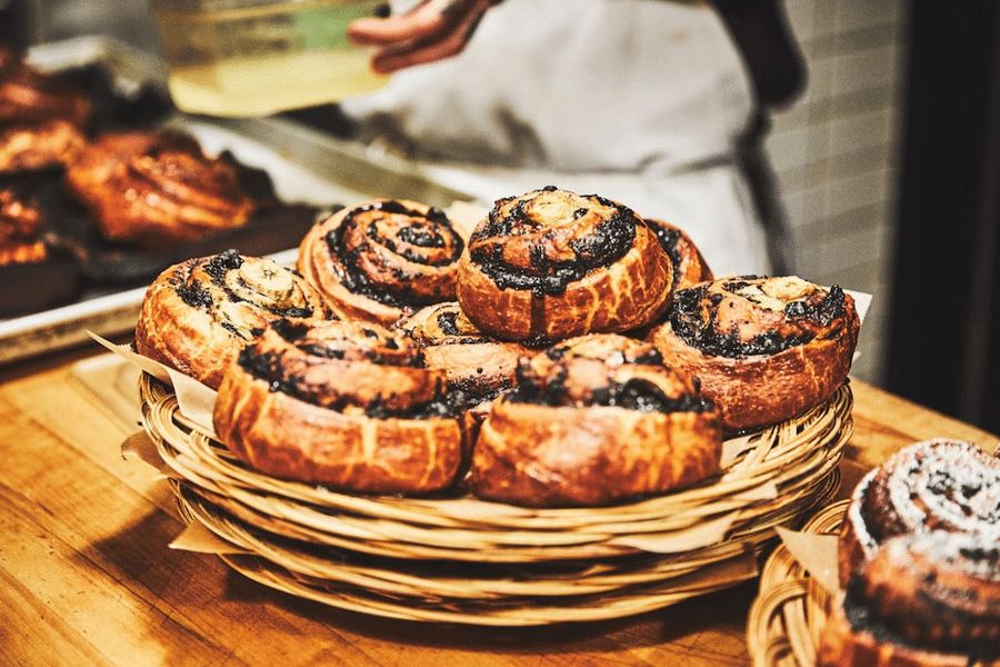 brioches à la cannelle montreal, best Cinnamon Rolls montreal